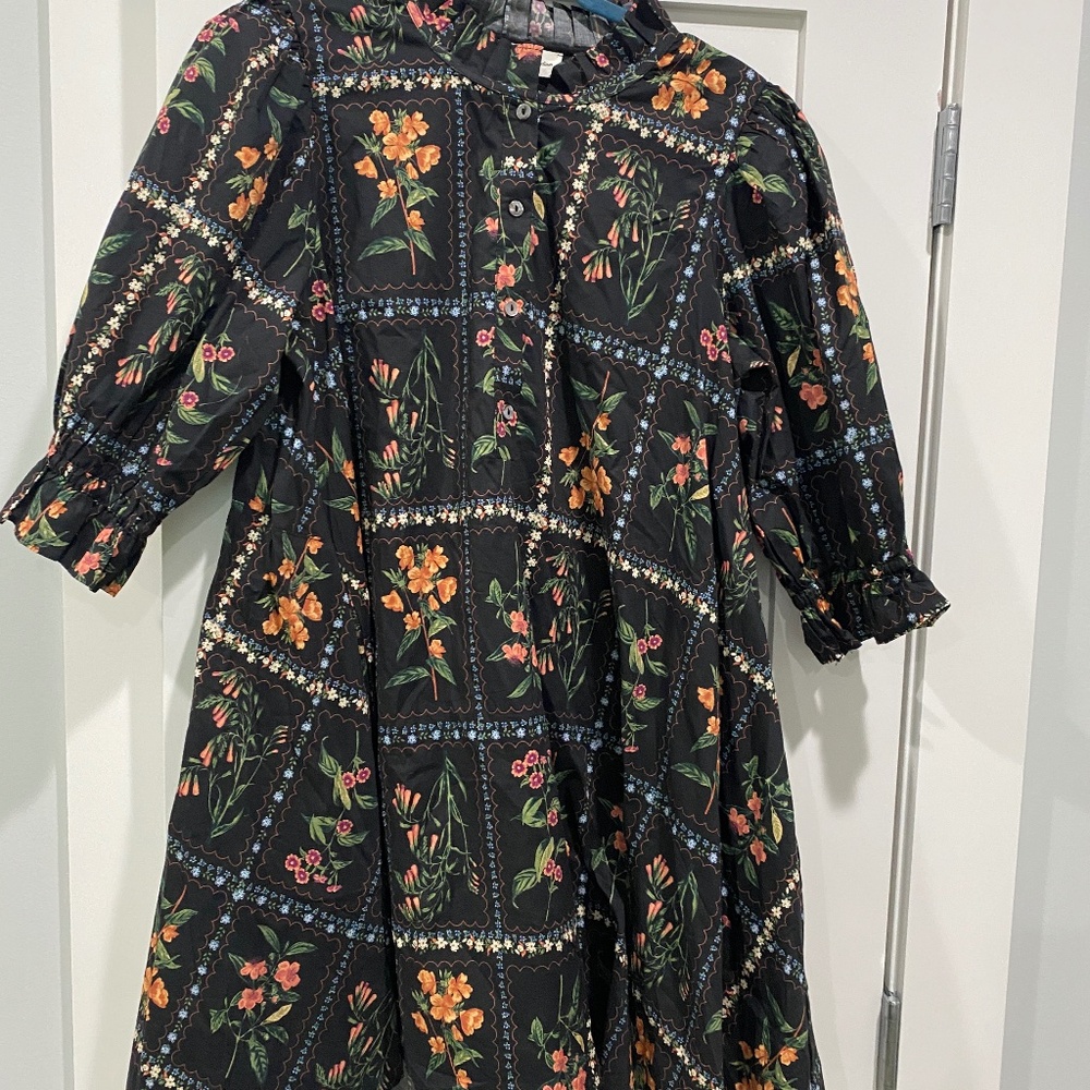 Entro Mini Dress or Top over Leggings